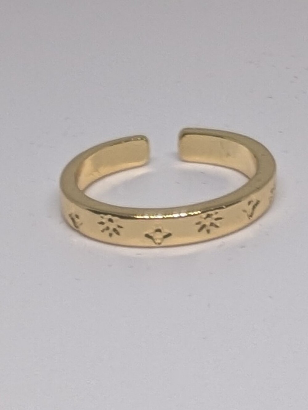 Dainty Gold Starburst Open Ring
